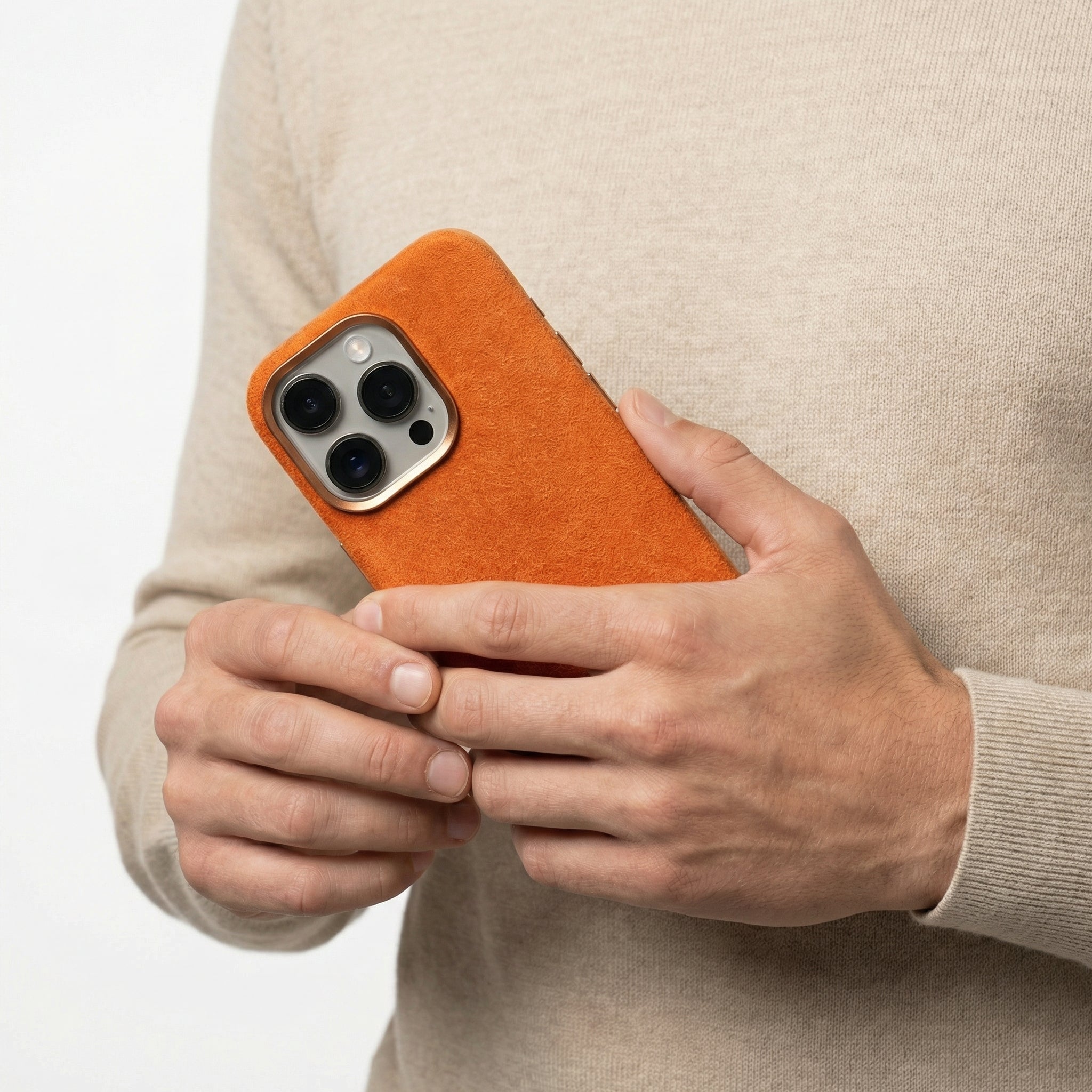 iPhone 16 Pro - Coque Alcantara - Orange