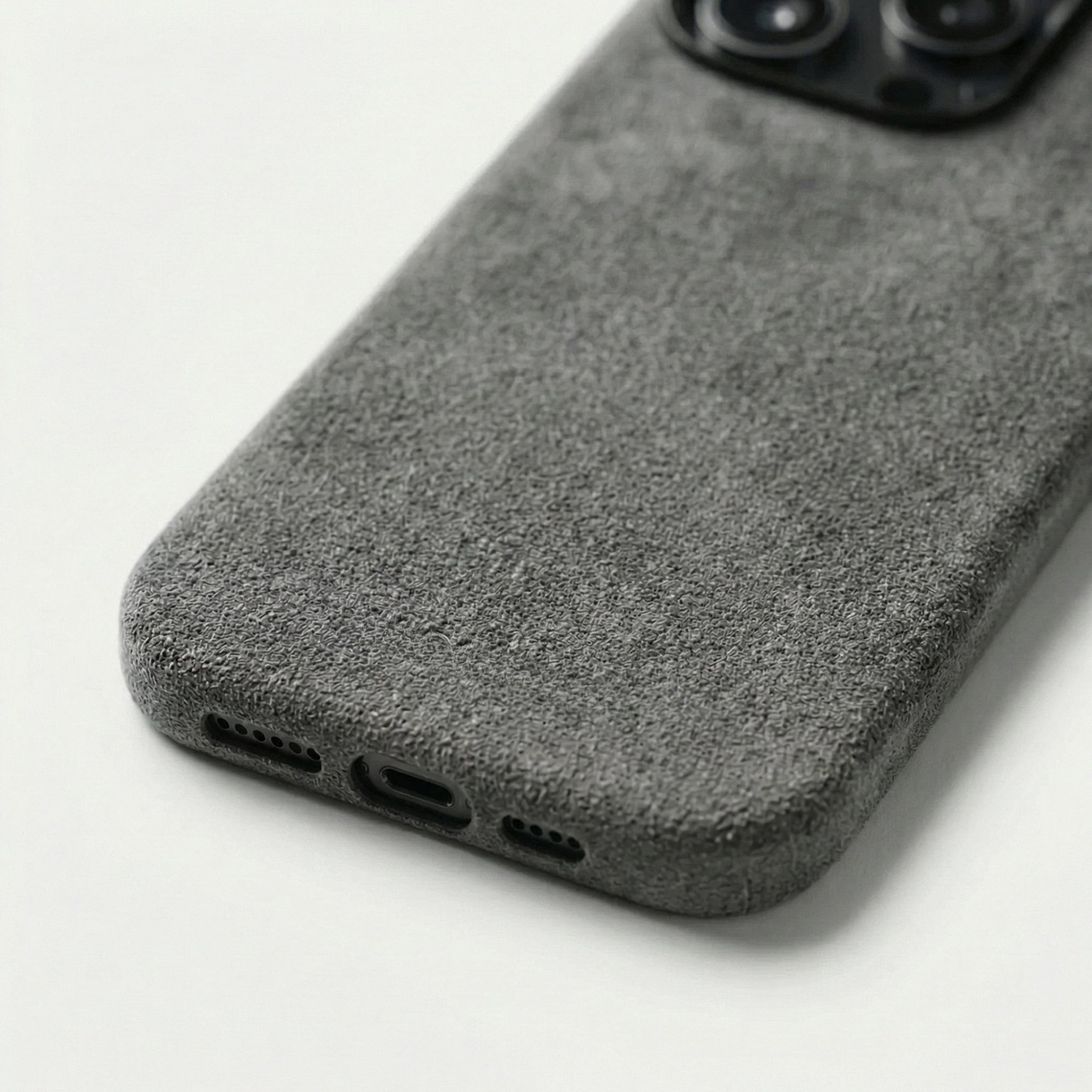 iPhone 16 Pro Max - Coque Alcantara - Gris Nardo