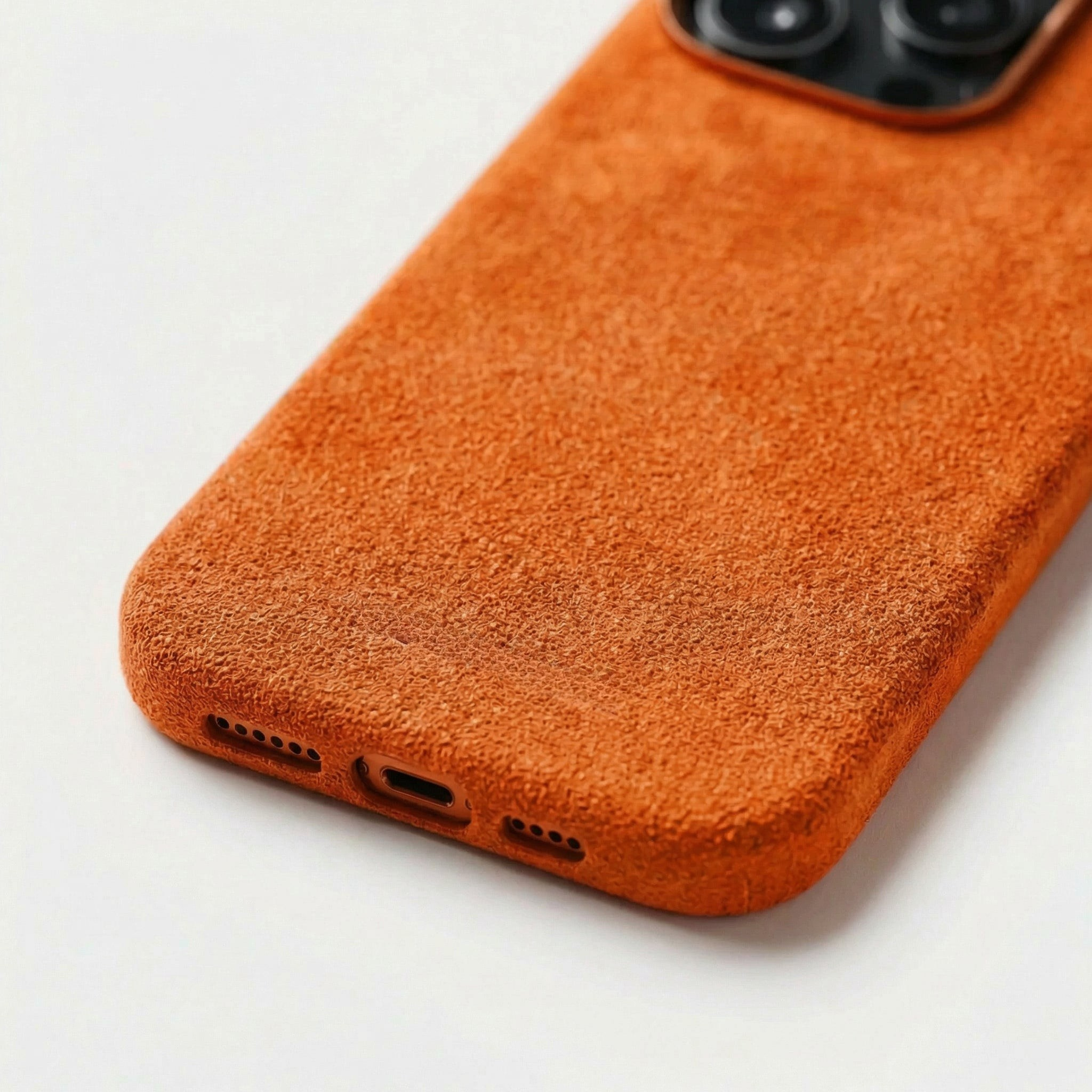 iPhone 16 Pro Max - Coque en Alcantara - Orange