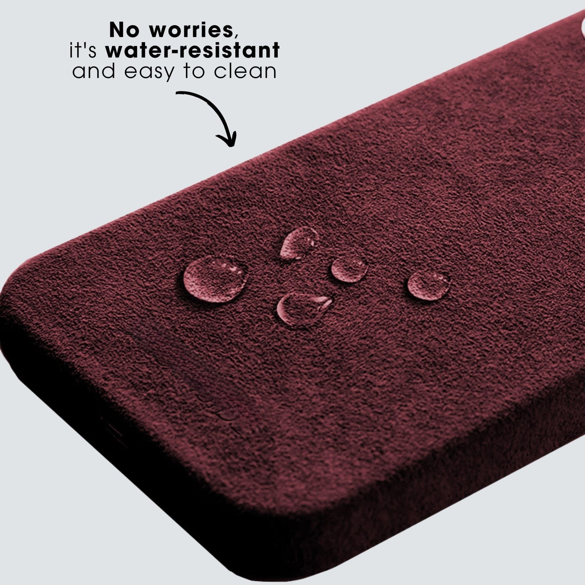 iPhone 15 Plus - Coque en Alcantara - Rouge bordeaux