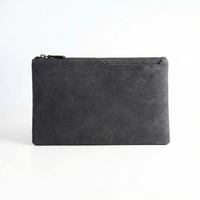 Pochette en Alcantara - Gris sidéral