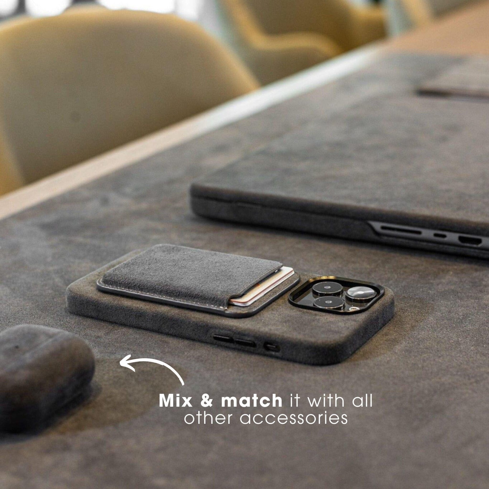iPhone 14 Plus - Coque en Alcantara - Gris Sidéral