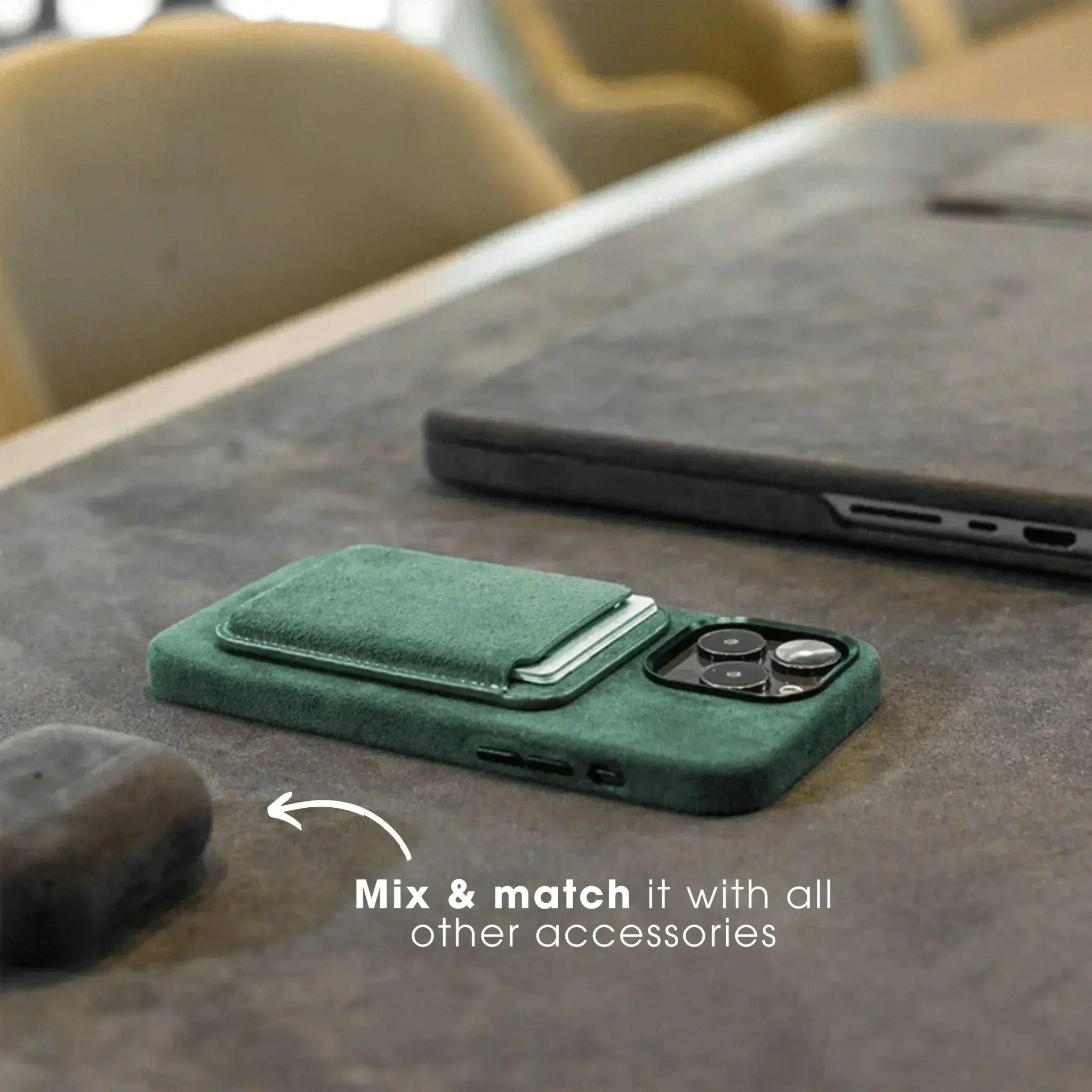 iPhone 16e - Coque en Alcantara - Vert Minuit